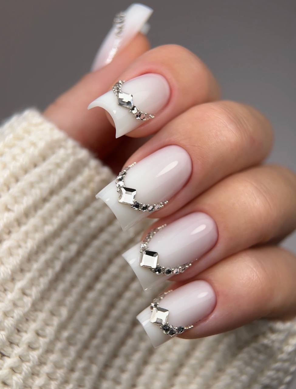 photo_5992079527041419130_y