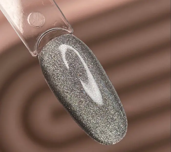 5486685571_w640_h640_dark-gel-polish